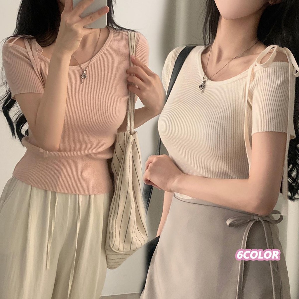 👚Anna👚 เสื้อยืดปาดไหล่แขนสั้นผ้าถักแต่งดีเทลผูกเชือก สวมใส่สบาย ดีไซน์สวยงาม #D404
