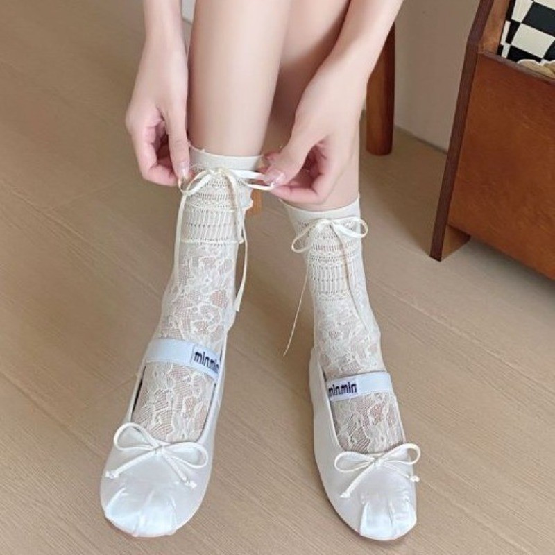 ถุงเท้ากลางหลอดสตรี Lolita Bow Lace ins สไตล์ญี่ปุ่น Hollow jk