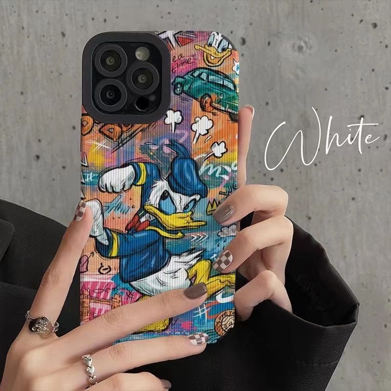 เหมาะสําหรับ Iphone 14Plus/15/16Promax 11Promax/11 12/13/6/7/8plus XR Xmax Doodle เคสโทรศัพท์โดนัลด์ดั๊กรวมทุกอย่าง lambskin ปกอ่อนป้องกันการตก