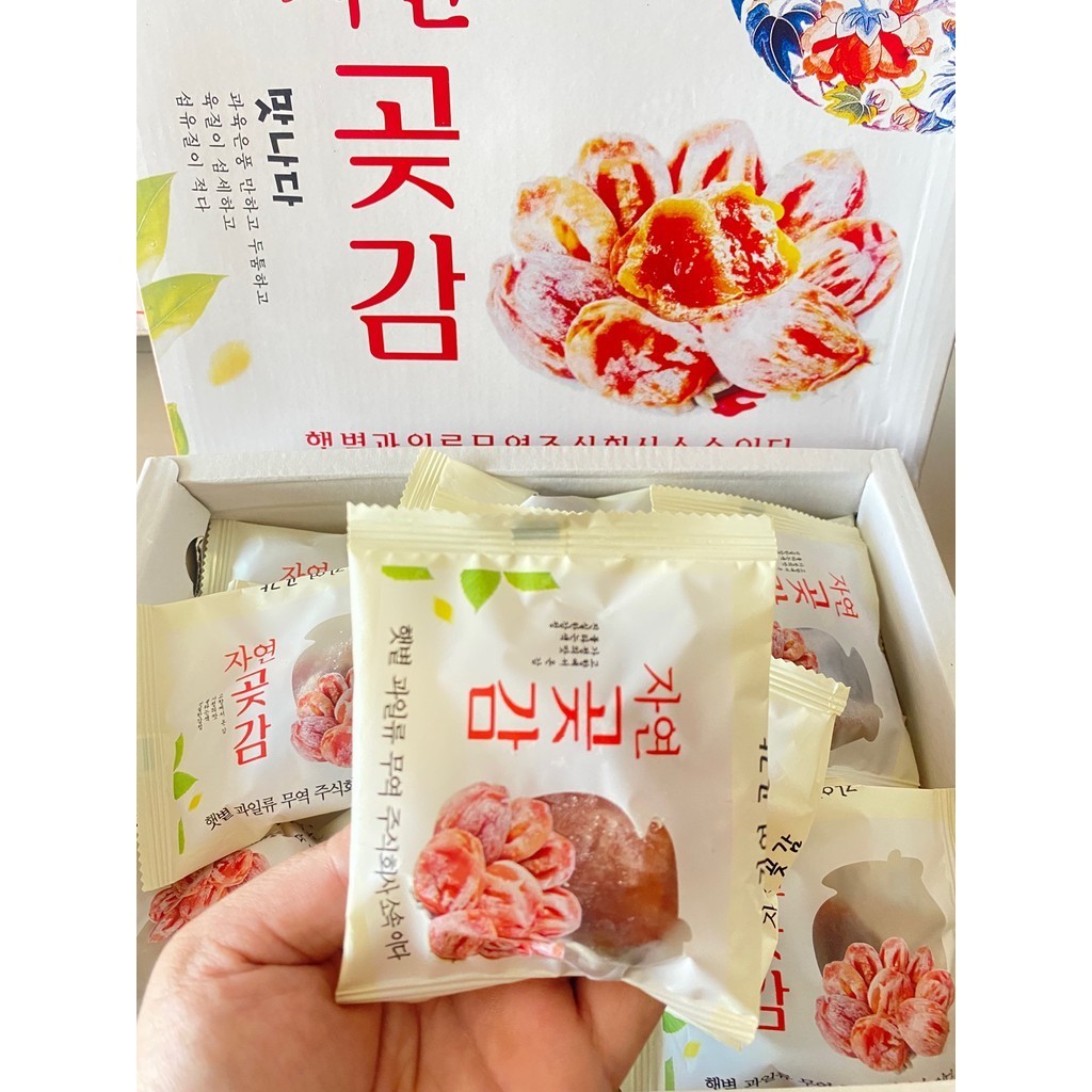 ขายดี!! ลูกพลับอบแห้ง Dried Persimmon Premium นำเข้าจาก เกาหลี ผลไม้อบแห้ง ( 1 กล่อง 15-20 ชิ้น )
