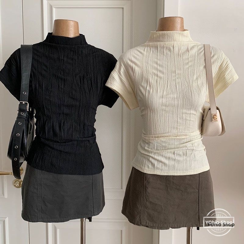 ผู ้ หญิงฤดูร ้ อนสีทึบ Retro Slimming ครึ ่ งคอสูงจีบเสื ้ อยืด