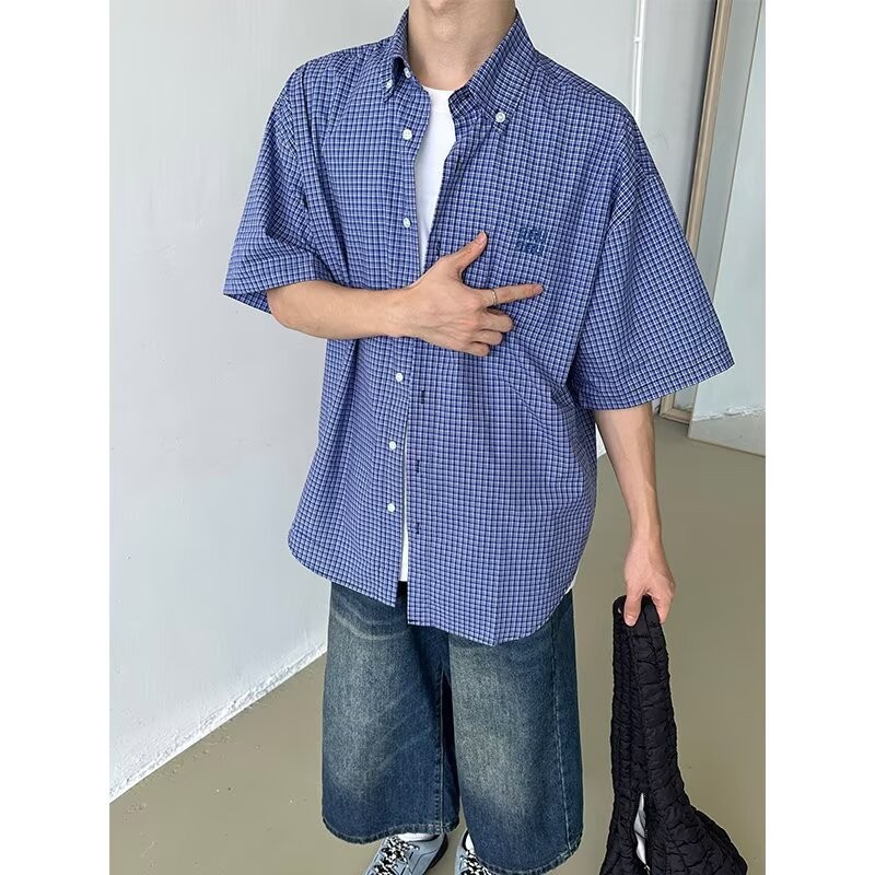 เสื้อเชิ้ตแขนสั้นลายตารางหมากรุกสีน้ําเงินเสื้อเชิ้ตลําลองทรงหลวมสําหรับผู้ชายและผู้หญิง
