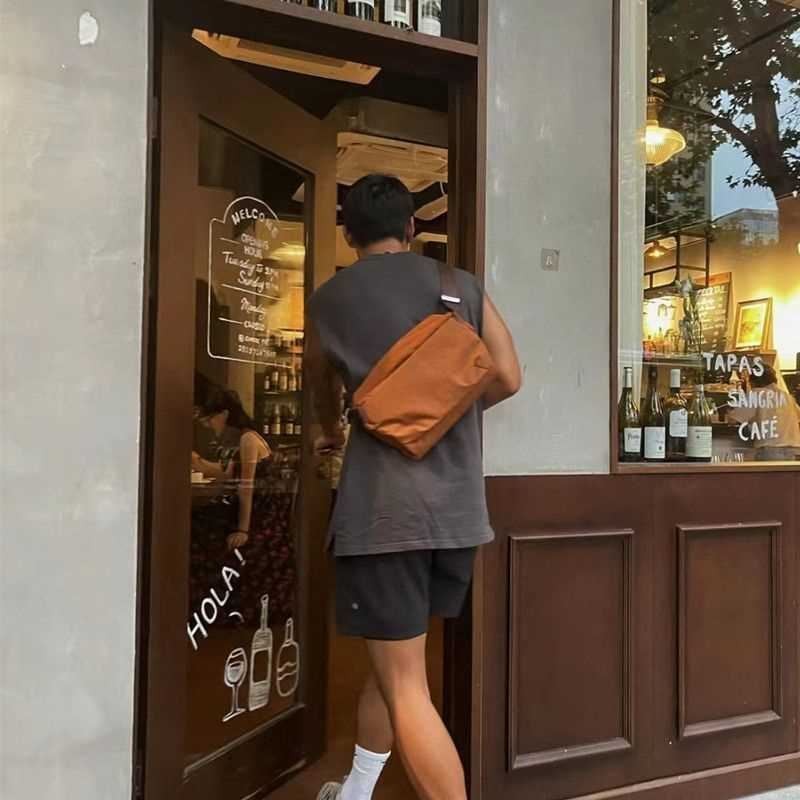 Bellroy Australia Venture Sling 9L Explorer กระเป๋าคาดหน้าอกขนาดใหญ่ความจุที่มาพร้อมกับกระเป๋าสะพาย Messenger