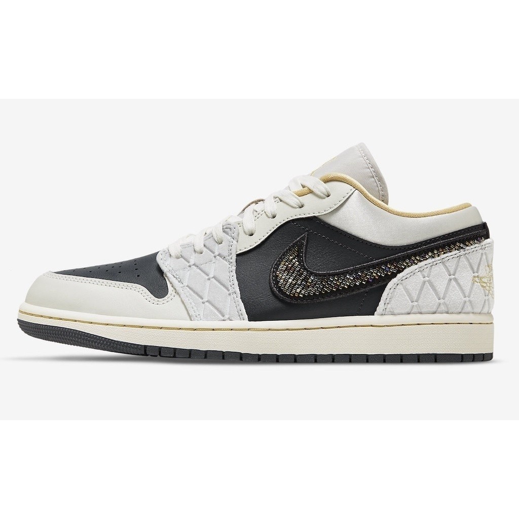 Air a/j 1 Low Beaded Swoosh DV1762-001 A/J 1 รองเท้าบาสเก็ตบอลต่ํา