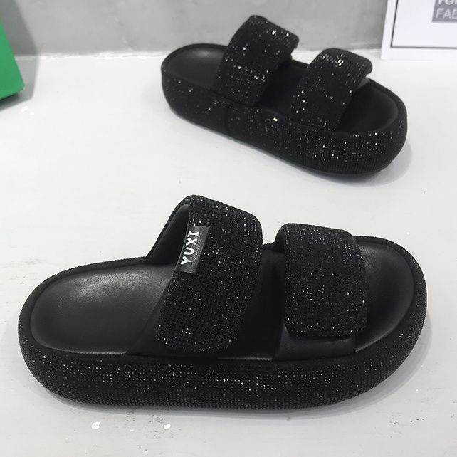 2024 ฤดูร้อนสไตล์ใหม่ Small Man 7 มัฟฟินด้านล่าง Rhinestone Flip-Flops ผู้หญิง Casual All-Match หนา Soled ของแท้หนัง Slipp