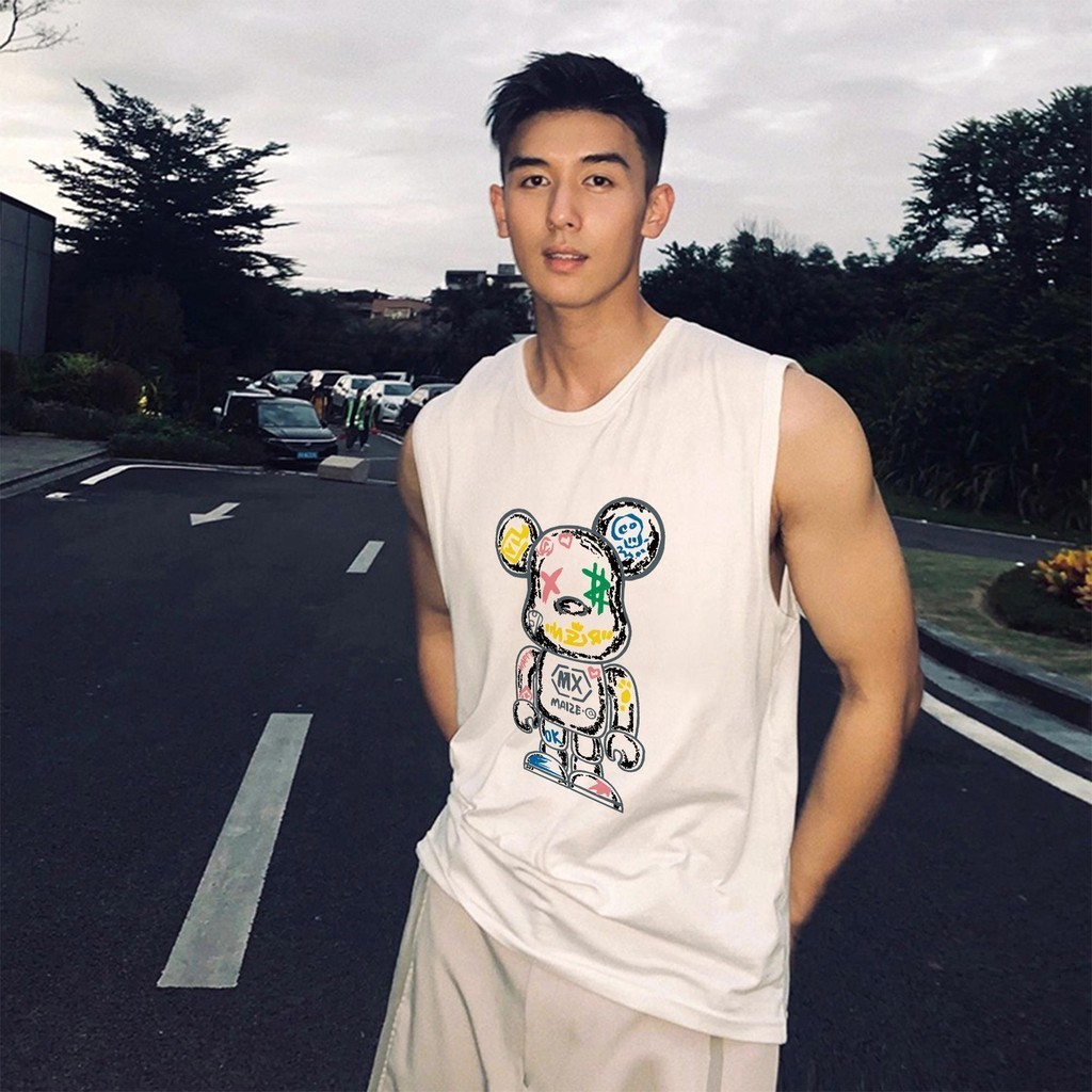 Basi เสื้อกล้ามผู้ชาย คอกลม ลายหมีวินเทจสตีทMXOK ผ้าคอตตอนแท้นิ่มใส่สบาย สไตล์เกาหลีวัยรุ่น แขนกุดฮิตมาก