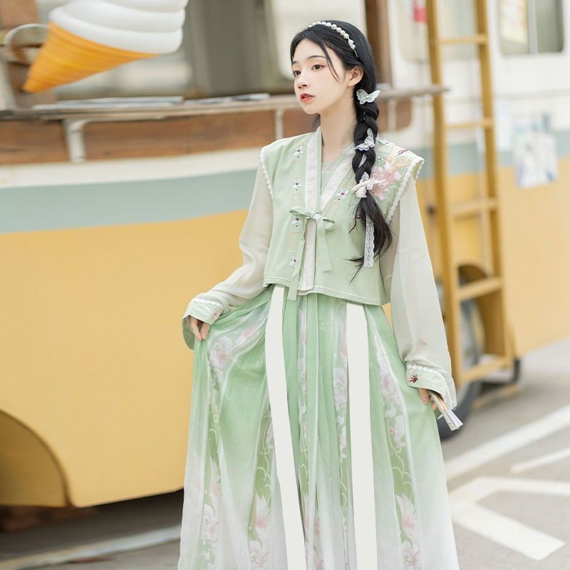 Hanfu Moose Tang Made Robe กระโปรงจีบหญิงปรับปรุงทุกวันสไตล ์ นางฟ ้ าหรูหรา ( คลังสินค ้ าพร ้ อม )
