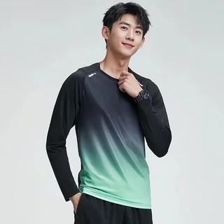 MANSTR ฤดูร้อนผู้ชายกีฬาแขนยาวเสื้อยืด Quick-dry Breathable Gym เสื้อยืดและกางเกงขาสั้นวิ่งออกกําลังกายการฝึกอบรมวิ่งเสื้อสีเขียว\ สีเทาอ่อน\ สีฟ้า\ แดง