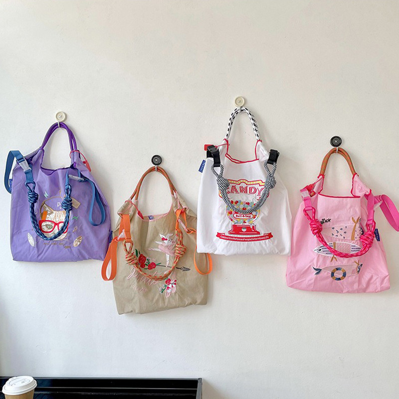 กระเป๋าช้อปปิ้งไนลอนแฟชั่นพร้อมเย็บปักถักร้อย Ball-Chain เป็นมิตรกับสิ่งแวดล้อมสายคล้องไหล่อุปกรณ์เสริมกระเป๋าสะพายข้าง - รูปที่ 6