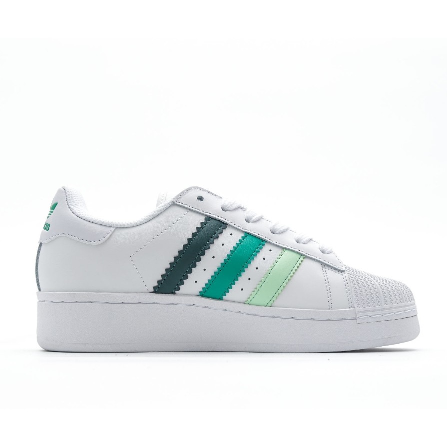 รองเท้าผ้าใบ Adidas Originals Superstar XLG สีขาว Collegiate Green IF9121