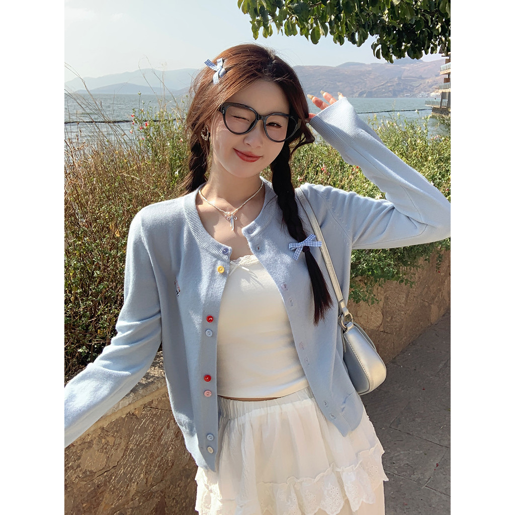 เสื้อแจ็คเก็ตถักสีเหลืองผู้หญิงสไตล์ใหม่ Slimmer ดู All-Match ปักปุ่มเสื้อกันหนาว