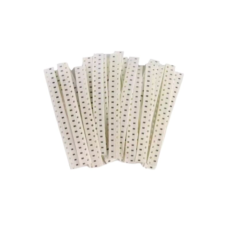 08805 ชิปตัวเก็บประจุ NPO 5% 1P 1.2P 1.5P 3P 3.3 3.9 4.7P 5.6 8.2 9PF