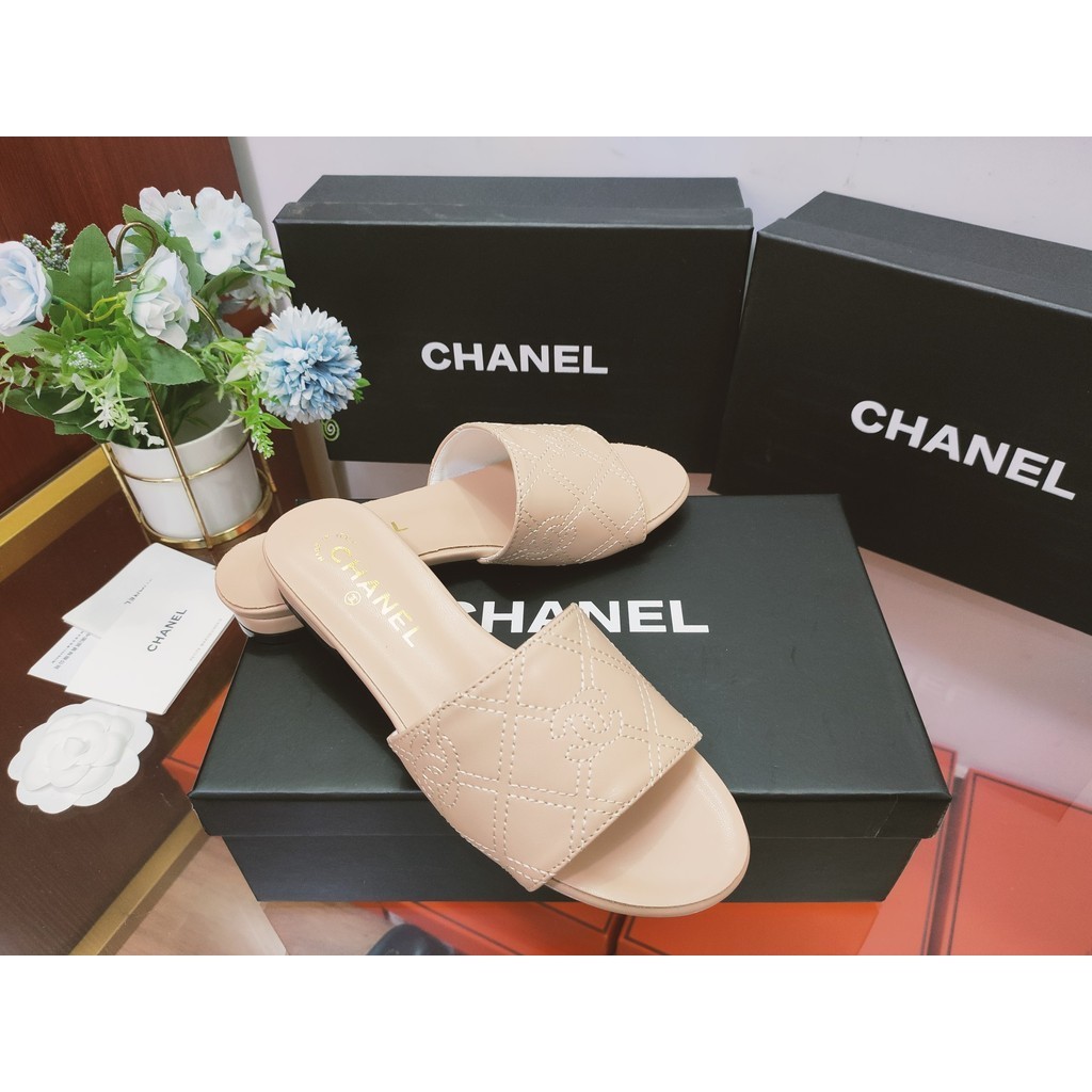 Chanel- รองเท้าแตะ พิมพ์ลายตัวอักษร คุณภาพสูง