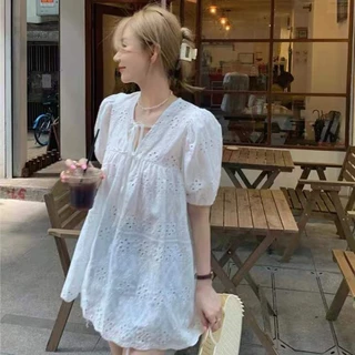 เสื้อเบลาส์ลูกไม้แข้ยตุ๊กตา คอวี สไตล์สบายๆ