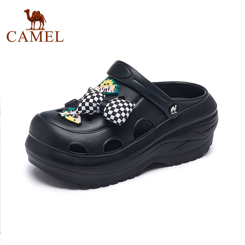 CROCS อูฐรองเท้าผู้หญิงฤดูร้อน จระเข้ ผู้หญิงพื้นหนาสองสวมนุ่มยืดหยุ่นระบายอากาศชุดลําลองรองเท้าชายหาด