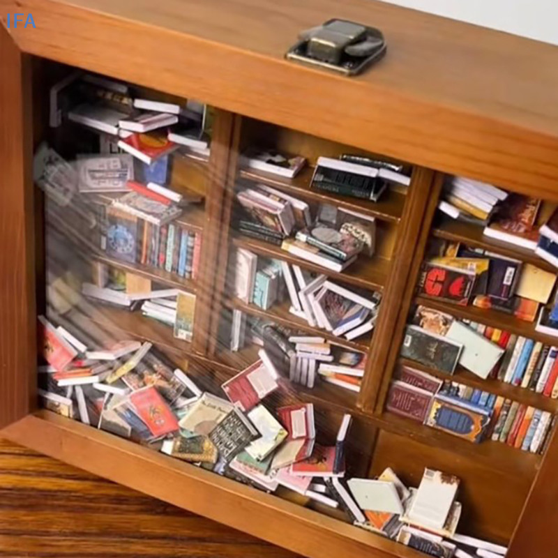 IFA 50 ชิ้น Dollhouse Miniature หนังสือรุ่นอุปกรณ์เฟอร์นิเจอร์ Fun Bookstore Little Man Book ดี