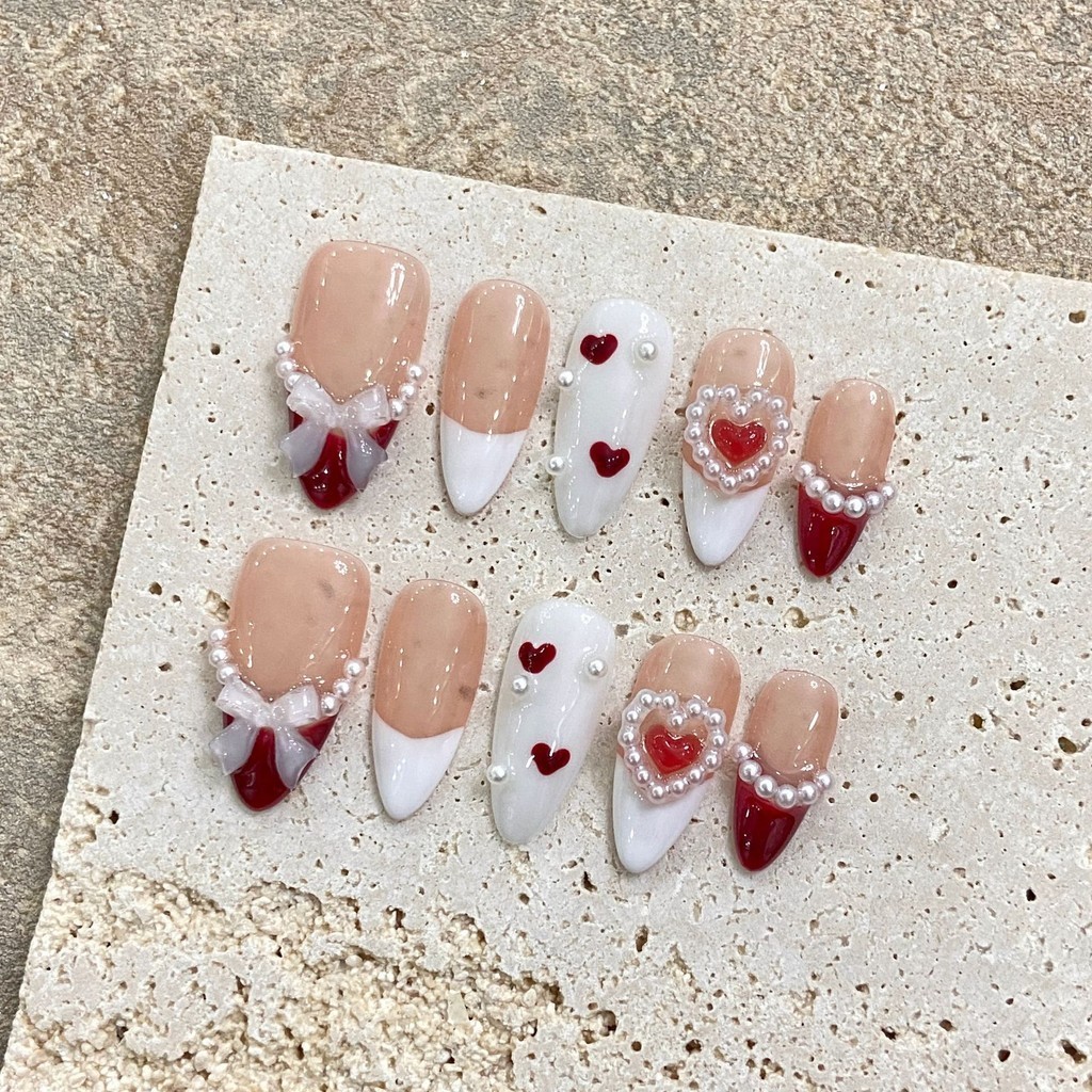 HANDMADEArtificial Nail Almond French Bow Pearl Love Phototherapy Nails เล็บปลอมเล็บนํากลับมาใช้ใหม่