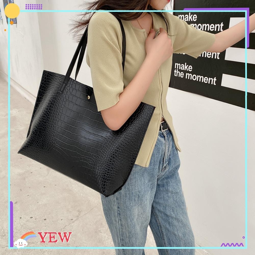 Yew Plain Pleated Bag, One-sided Pleated Design PU Leather Shoulder Bag, Casual Plain Small All-match Handbag Women