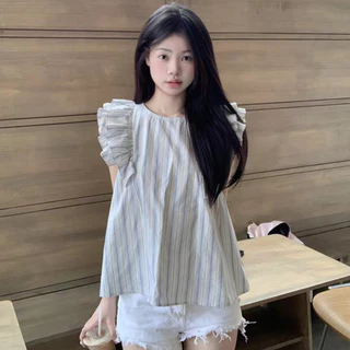 เสื้อแขนกุดแต่งระบาย ลายทางสีฟ้าอ่อน คอกลม สไตล์มินิมอล