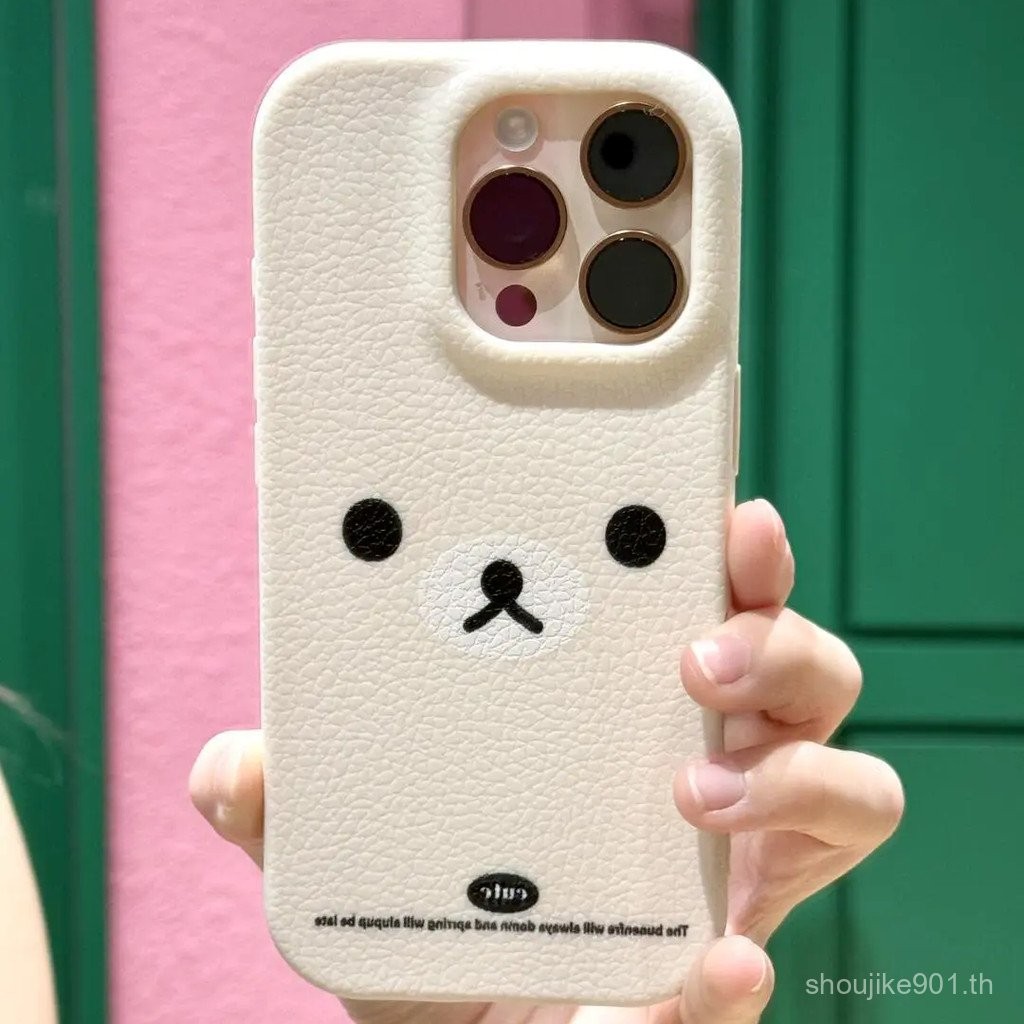 เคสอิโมจิริลัคคุมะน่ารักสำหรับ iPhone 16 Pro Max/15/14 Pro Max/13 Pro Max/12 Pro Max/11/XR/XS/7 Plus/8 เคสโทรศัพท์หนังเทียมเนื้อแมตต์กันฝุ่น SPKL