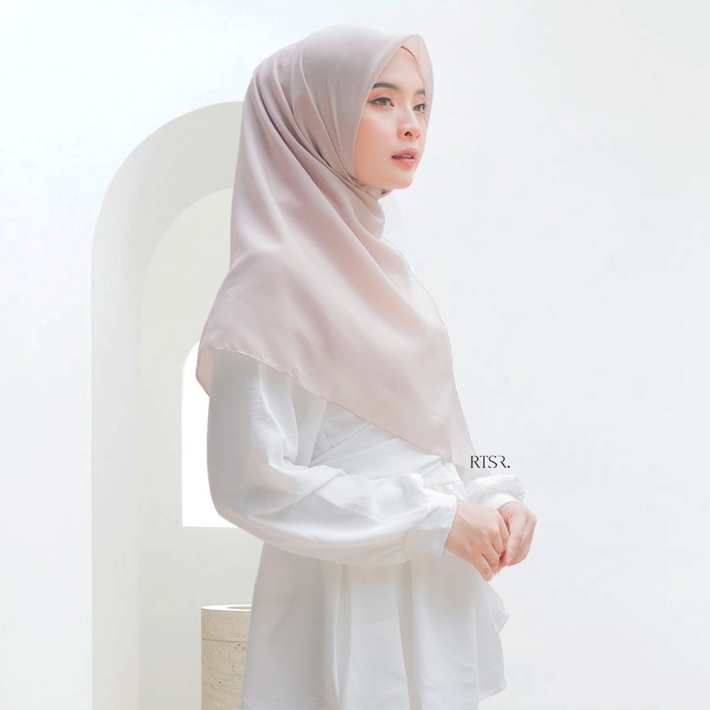 RTSR QADIRA & HILYA SYARI BASIC SAVING PACKAGE PREMIUM JUMBO SQUARE VEIL