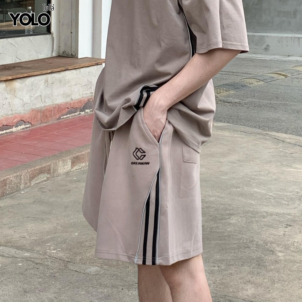 YOLO กางเกงขาสั้น OVER SIZE กางเกงขาสั้นโอเวอร์ไซส์ เนื้อผ้าวอร์ม เอวยางยืด แนวสปอร์ต K2317