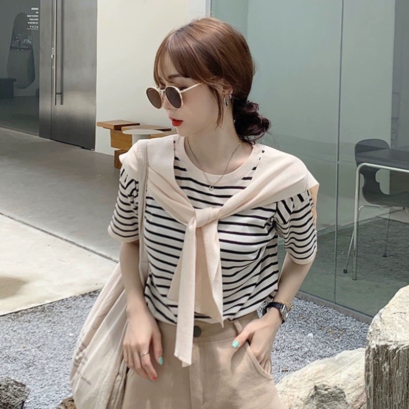 Dahong ใหม่ เสื้อยืดลําลอง เสื้อคอกลม แขนสั้น ผ้าถัก ลายทาง ออกแบบดี สไตล์เกาหลี เหมาะกับฤดูร้อน T2624