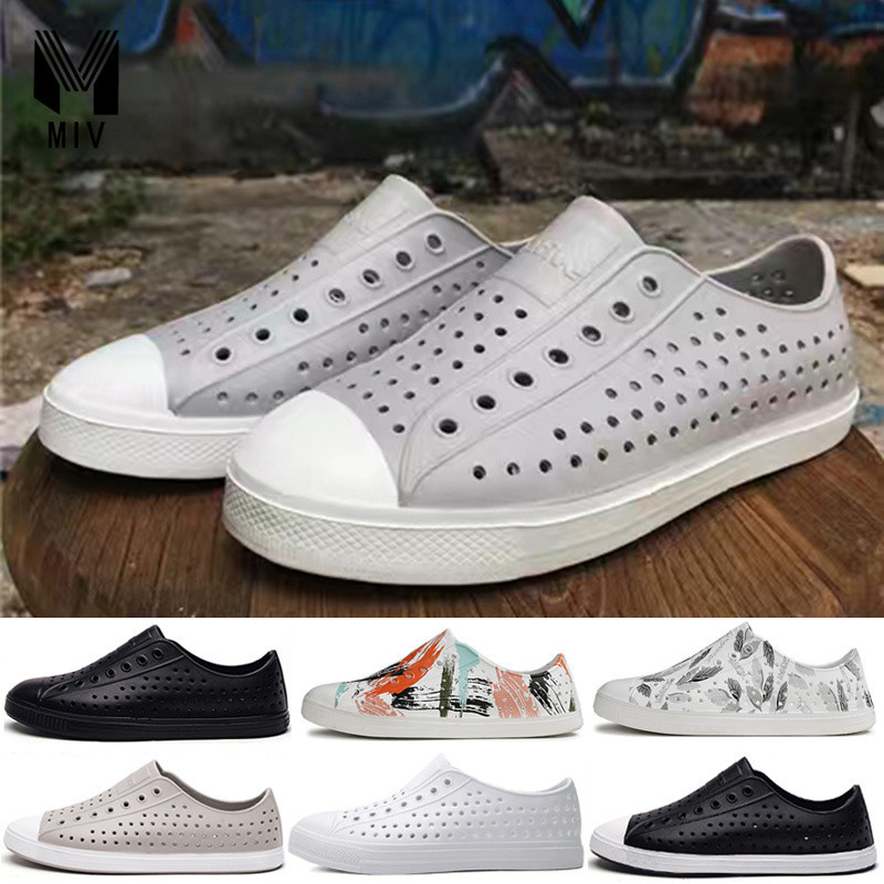 MIV- 2024🚚พร้อมส่ง🚚36-45 รองเท้าคนหัวครัว รองเท้ายางแบบสวม ใส่ลุยน้ำ ได้ทั้งผู้ชายและผู้หญิง ขนาด