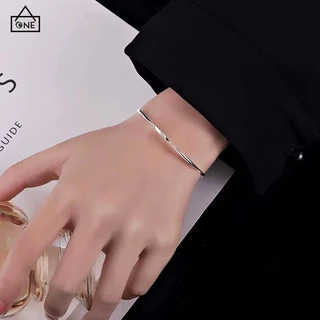 COD❤️สร้อยข้อมือรูปคลื่นสีเงินเรียบง่ายแฟชั่นหรูหราระดับไฮเอนด์เครื่องประดับสำหรับผู้หญิง-a.one