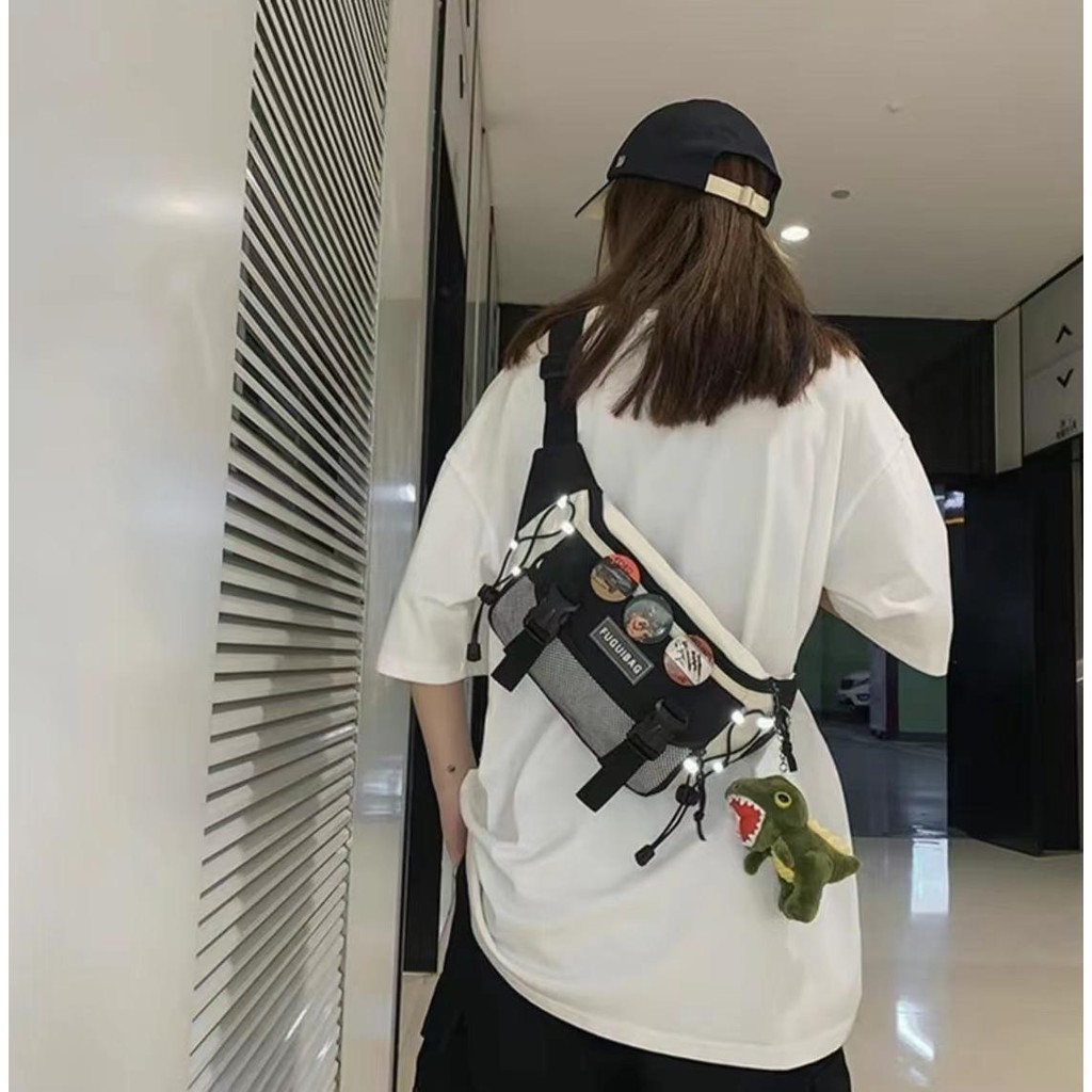 【พร้อมส่ง】Sky Bag Fashion กระเป๋าคาดเอวสะพายหน้าอก สไตล์เกาหลี มีเข็มกลัด 4 ชิ่น