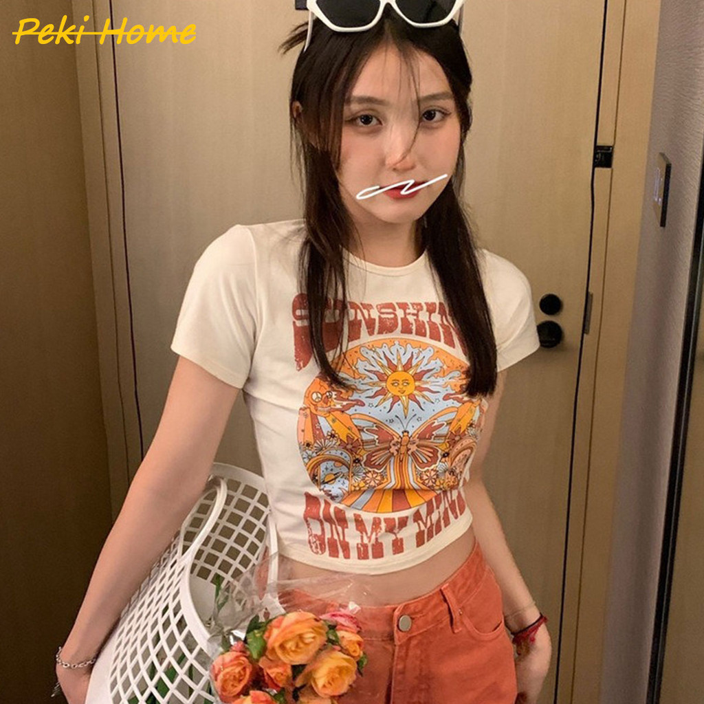 เสื้อครอปสาวใสสไตล์คลาสสิก ทรงสวยงาม