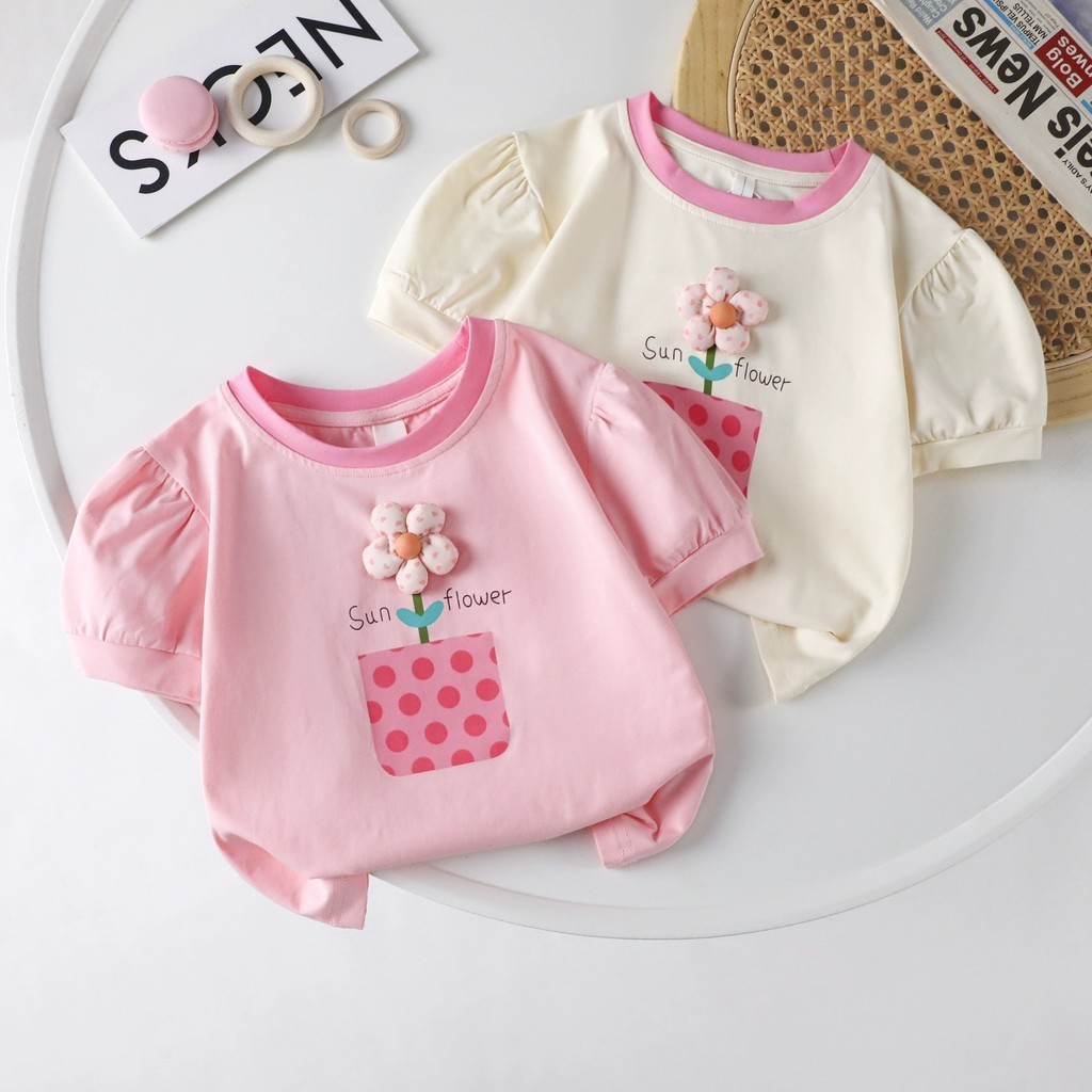 สาวน้อยเสื้อยืด ดอกไม้เล็ก ๆ น้อย ๆ ที่น่ารัก และสไตล์สบาย ๆ เสื้อผ้าแฟชั่น สาวน้อยเสื้อยืด เสื้อผ้าสไตล์ใหม่