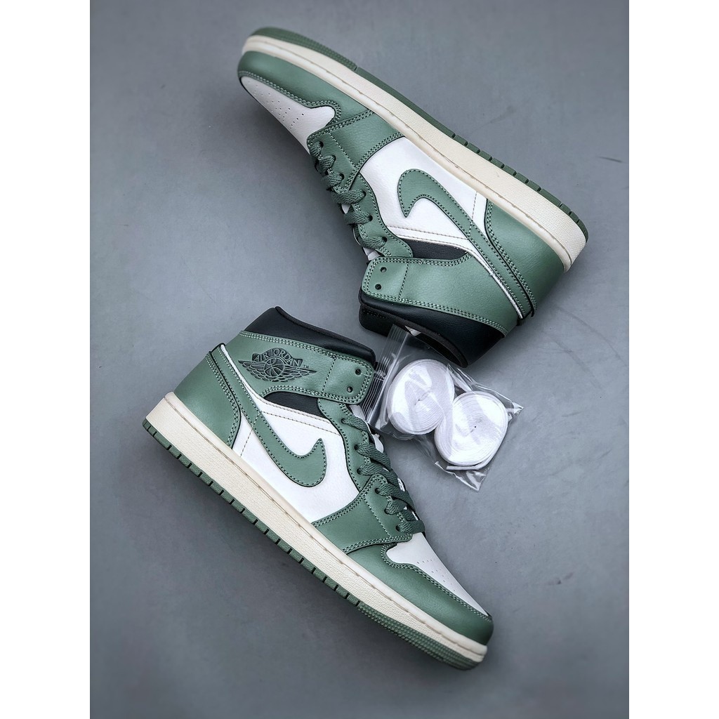 Mid Air a/j 1 Mid-Top Leather Casual รองเท้าผ้าใบแฟชั่นรองเท้าบาสเก็ตบอล BQ6472 141