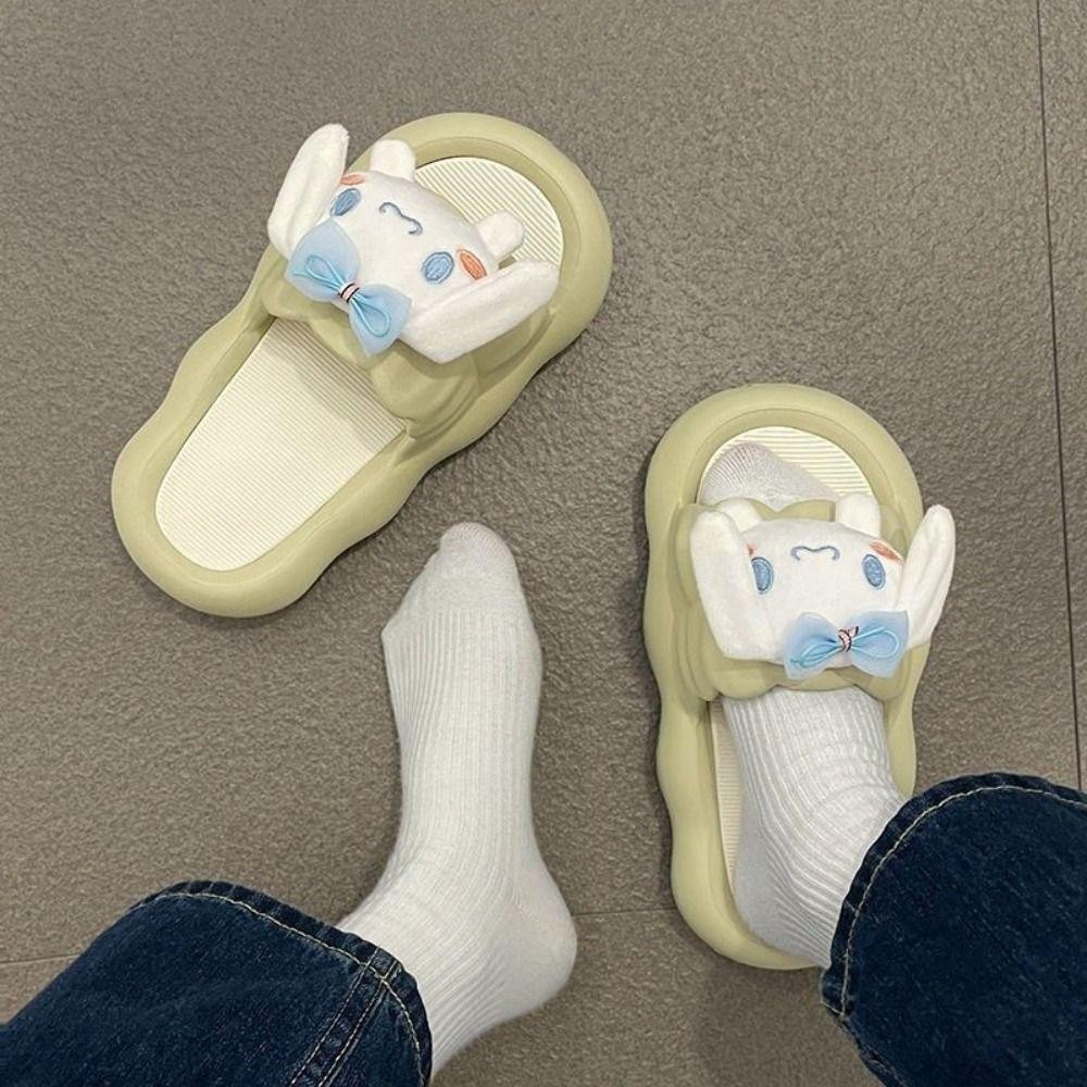 LYNDON Kawaii รองเท้าแตะเด็กผู้หญิง, Cinnamoroll การ์ตูนหอพักรองเท้าแตะ, สวมใส่ Anti-Slip อะนิเมะนุ่มหนารองเท้าในครัวเรือนหญิง
