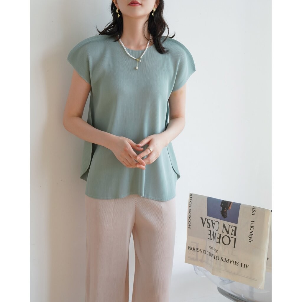 ปรับราคาลง!! 2MUAY รุ่น GJO1402 เสื้อพลีทคุณภาพ CAP SLEEVE PLEATED TOP 10 สี FREE SIZE