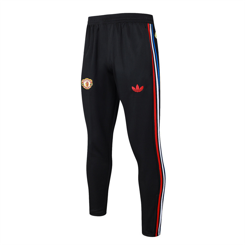 23-24 Man United กางเกงกีฬาสีดํา Club Pre match Warm Up Training กางเกงเอวยางยืดกระเป๋าซิปด้านข้าง 3 บาร์กางเกงกีฬา