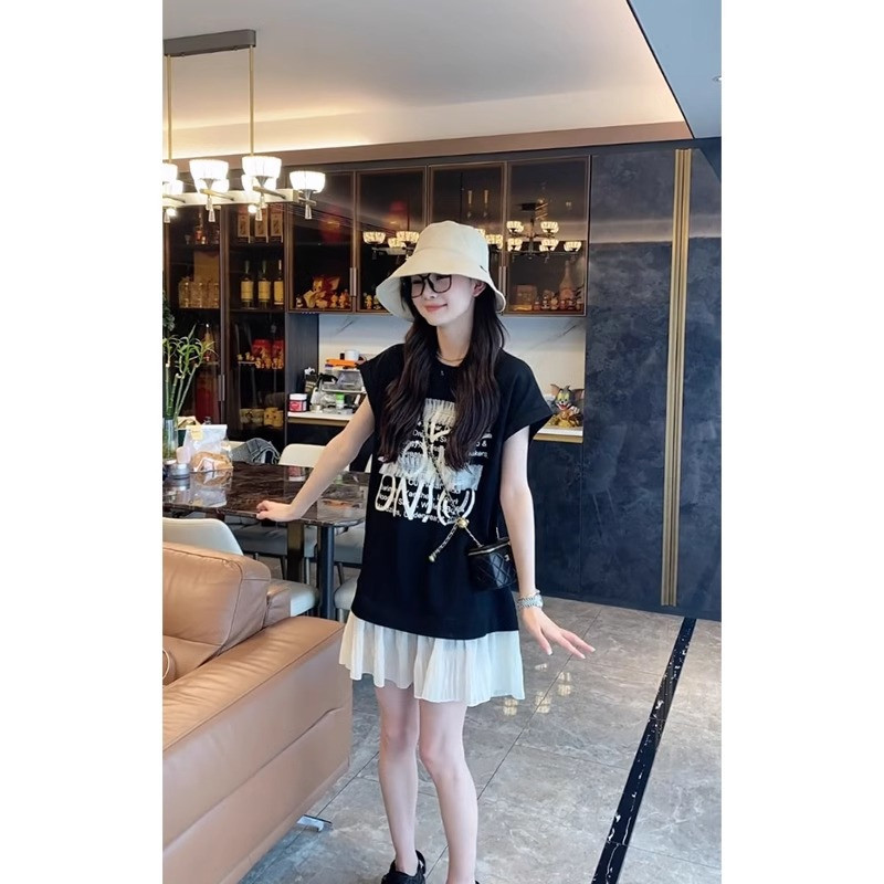 การพิมพ์จดหมายปลอมสองชิ้นเย็บชุดแขนสั้นผู้หญิงหวานหลวมฤดูร้อนผู้หญิงกระโปรงสั้นสไตล์มีความสุขหมายเหตุติดตาม กับ3ข