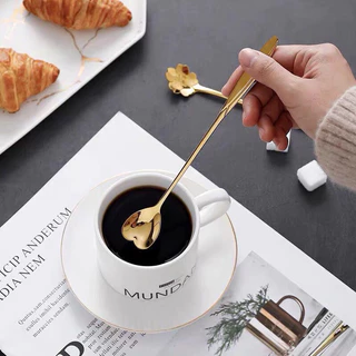 Sanli ช้อนกาแฟสแตนเลส ช้อนขนม ช้อนคน ด้ามยาว ลายดอกไม้ สไตล์วินเทจ