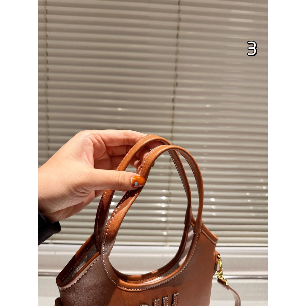 Match Box Mumu MIUMIU กระเป๋าถือ สวยงามและทนทาน ขนาดเล็ก