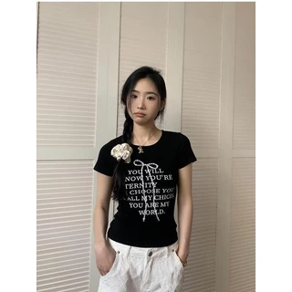 พร้อมส่ง เสื้อยืดผู้หญิง เสื้อยืดสวยๆผู้หญิง เสื้อยืดรัดรูป เสื้อยืดแขนสั้นพิมพ์ลายตัวอักษรแฟชั่นสาวร้อนใหม่ เสื้อครอป