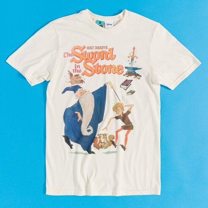 เสื้อยืด Disney The Sword In The Stone Ecru อย่างเป็นทางการ