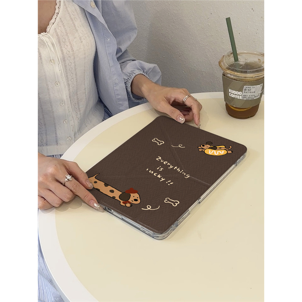 ใหม่สีน้ําตาลการ์ตูน Polka Dot Dachshund พิมพ์  เคสไอแพด air4 เคส ipad gen9 เคส ipad case ipad gen 10 case ipad air5  case ipad air 6 ปากกา iPad iPad 10th Generation แท็บเล็ตป้องกันกรณี Air6 ช่องเสียบปากกา MINI7 Shock-proof 10.9 Flip case iPad Simple ราคา ถูกที่สุด ดีลบีเคเค แกลเลอรีภาพที่ 6