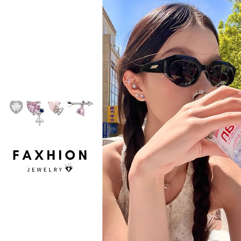 Faxhion 4pcs/Set หรูหราเพชรสตั ๊ ดต ่ างหูชุดสําหรับผู ้ หญิงน ่ ารักคริสตัล One Arrow หัวใจเจาะต ่ างหูเงินอุปกรณ ์ เสริมเครื ่ องประดับ
