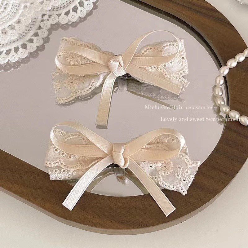 Retro ขนาดเล ็ กสด Beige Bow Hairpin น ่ ารักประณีตด ้ านข ้ าง Bangs คลิปสําหรับผู ้ หญิง