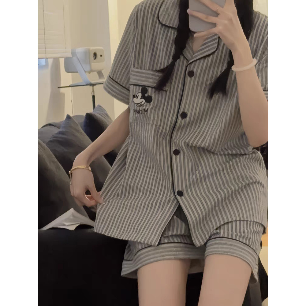 ชุดนอนลายการ์ตูนมิกกี้ลายทางน่ารักสำหรับผู้หญิง ฤดูร้อน ชุดใหม่ OOTD