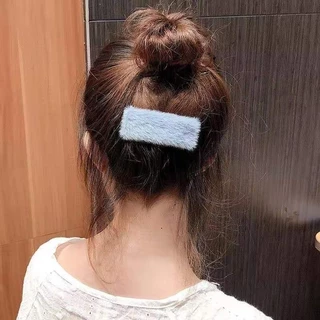 🇹🇭พร้อมส่งในไทย🇹🇭 กิ๊บติดผม รูปตุ๊กตา ผ้ากํามะหยี่ขนนิ่ม สีแดง สําหรับผู้หญิง