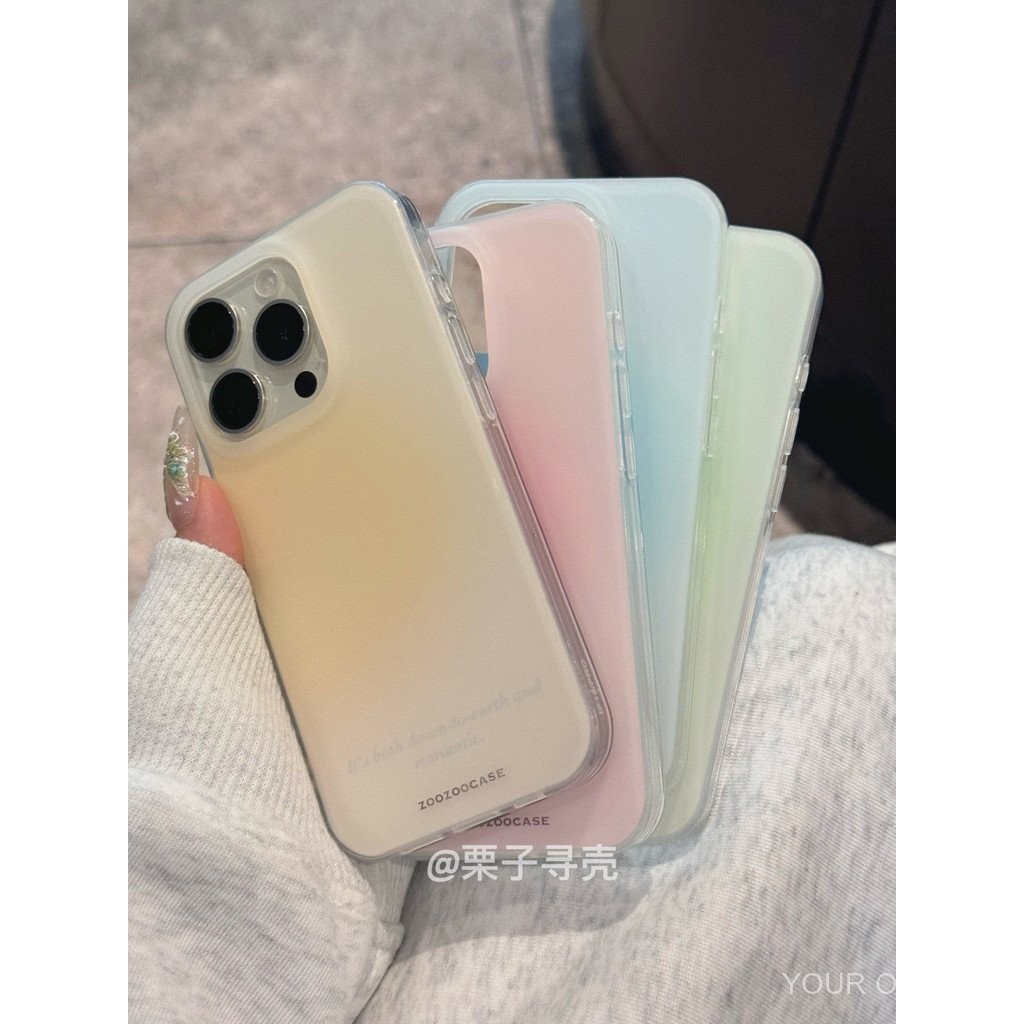 ฤดูร ้ อนสดเรียบง ่ ายสีทึบสองชั ้ นเหมาะสําหรับ iPhone15promax เคสโทรศัพท ์ 13/14 ใหม ่ 12pro D8KL