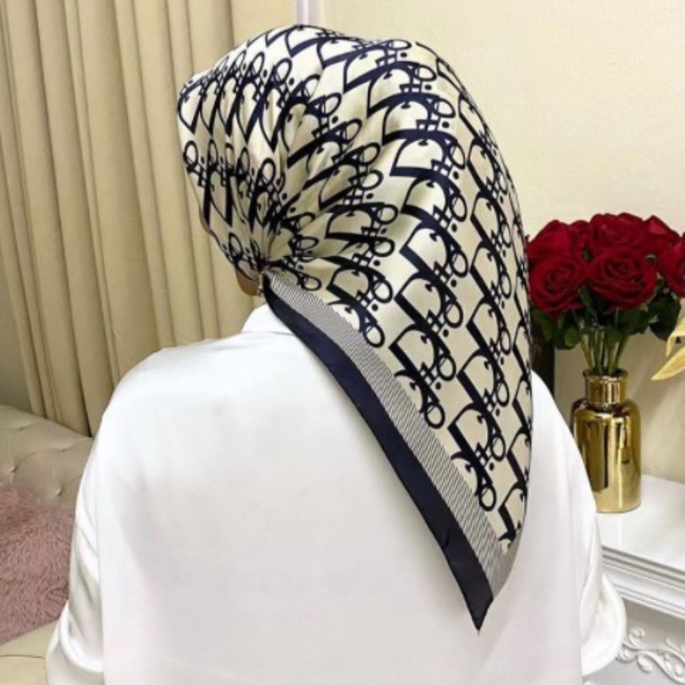 ซาตินพิมพ์ Cantik Corak Letter แฟชั่น malaysia tudung bawal Hijab มุสลิม Neckchief