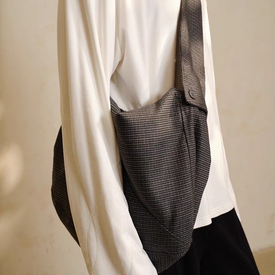 Fxdazi! กระเป๋าบุคลิกภาพ jcaesar Hobo Bag กระเป๋าพเนจรลายตารางย้อนกลับโครงสร้างกลวงขัดเบาสายสะพายไหล่ขนาดใหญ่สะพายข้างชายและหญิง