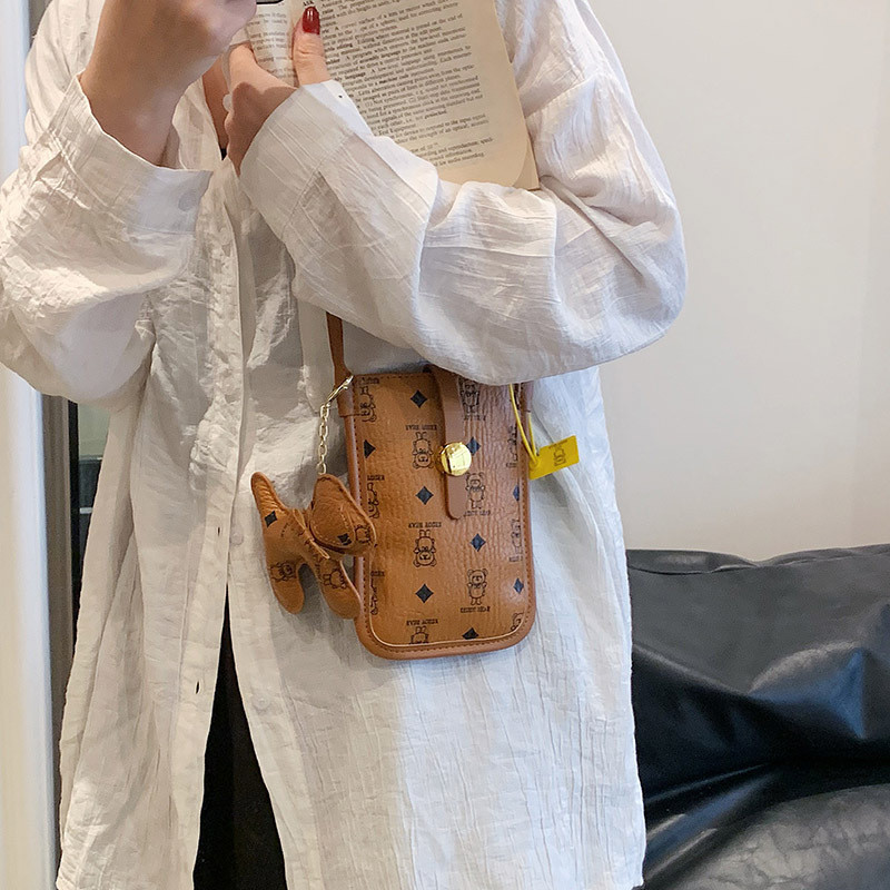 IELGY กระเป๋าโทรศัพท์มือถือสุภาพสตรี All-Match แนวตั้ง Cross-Body กระเป๋าสี่เหลี่ยมเล็กเวอร์ชั่นเกาหลีพิมพ์มินิน่ารักกระเป๋าใบเล็ก